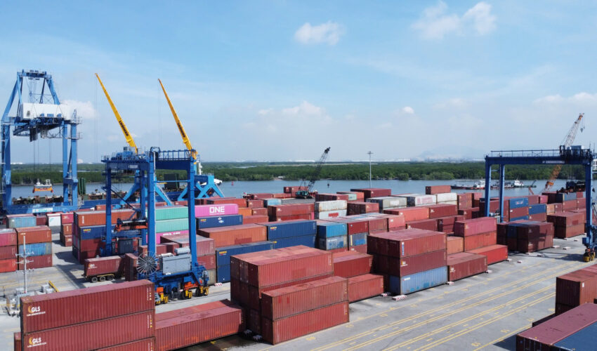 4. Dịch vụ xếp dỡ hàng hóa và container (2)